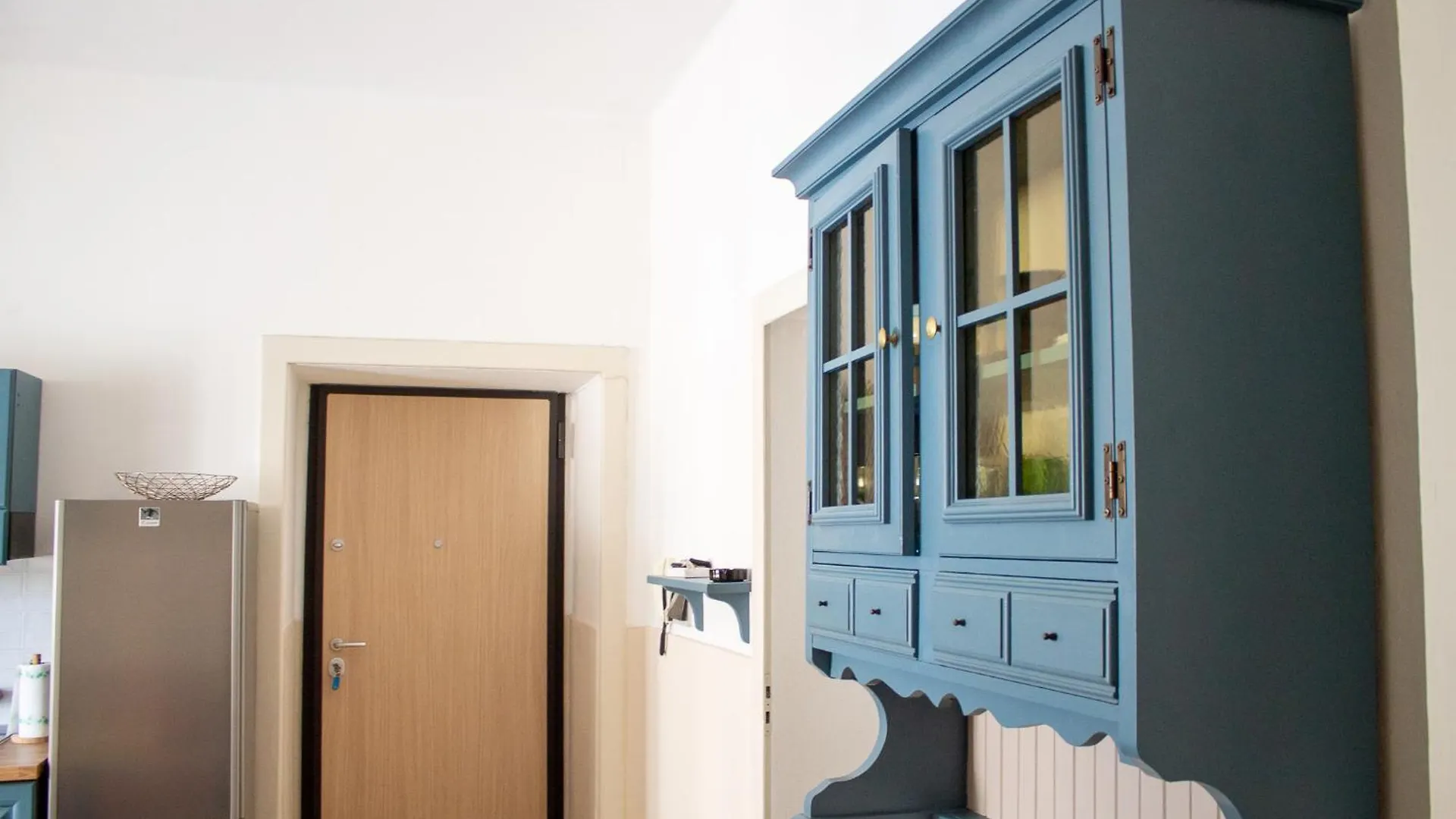 Iron-Bridge House, Elegant Apartment Bay Front Olbia