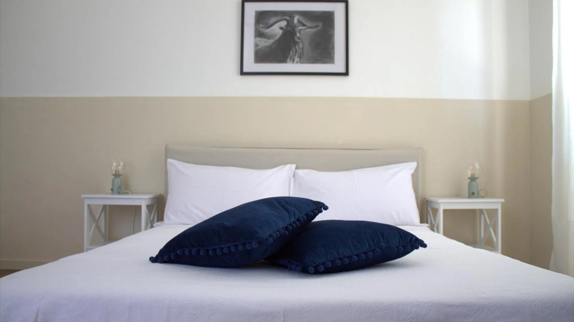 Iron-Bridge House, Elegant Apartment Bay Front Olbia 0*,  Italy